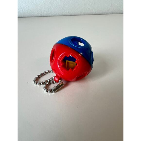 Vintage Tupperware Shape-O Ball keychain - Picture 4 of 7